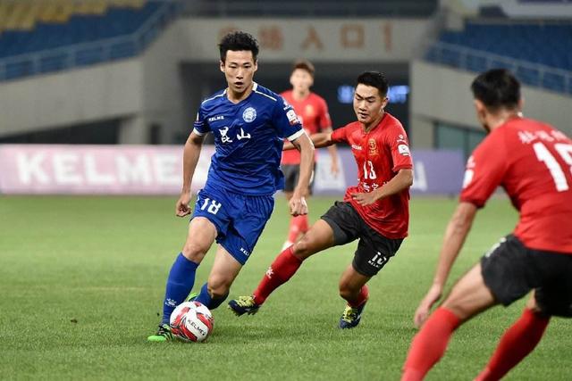 足球报：英博战TOP5赢球奖金300万元，主场场均61121人亚洲第一